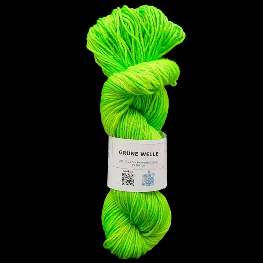 Sockenwolle LUXUS 22 "GRÜNE WELLE" | 6-fädig | 100g | handgefärbt | 227