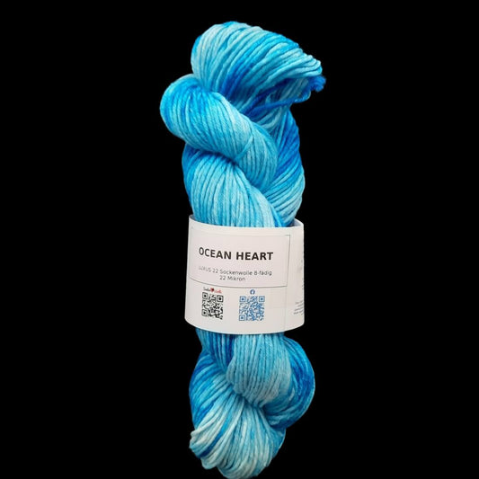 Sockenwolle LUXUS 22 "OCEAN HEART" | 8-fädig | 100g | handgefärbt | 246